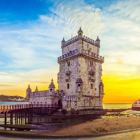 Room In Apartment - Theorynomadrooms Quarto Casal 6 * Lisbon