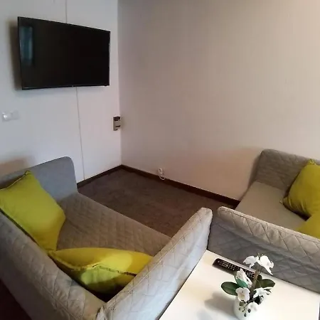 Room In Apartment - Theorynomadrooms Quarto Casal 6 Гостевой дом Лиссабон